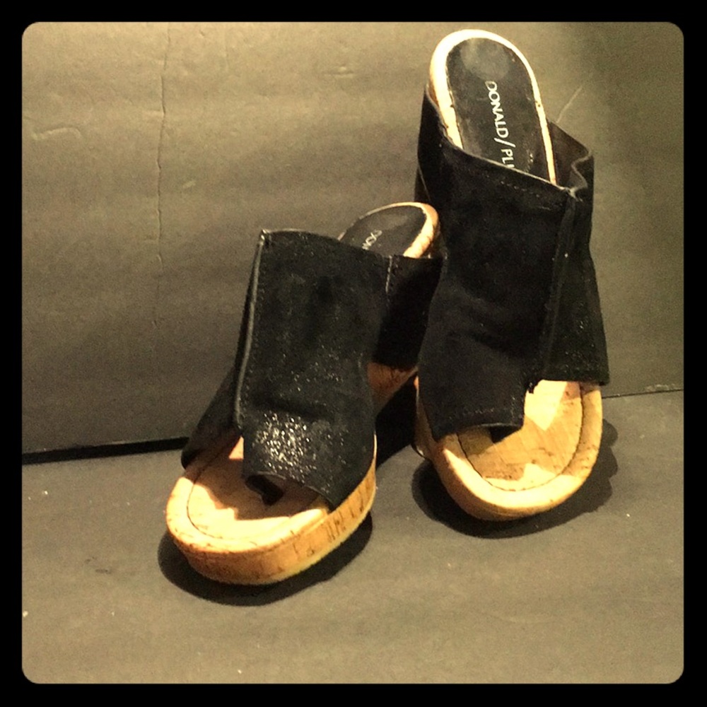 Donald Pliner Gerie Wedge Sandal used